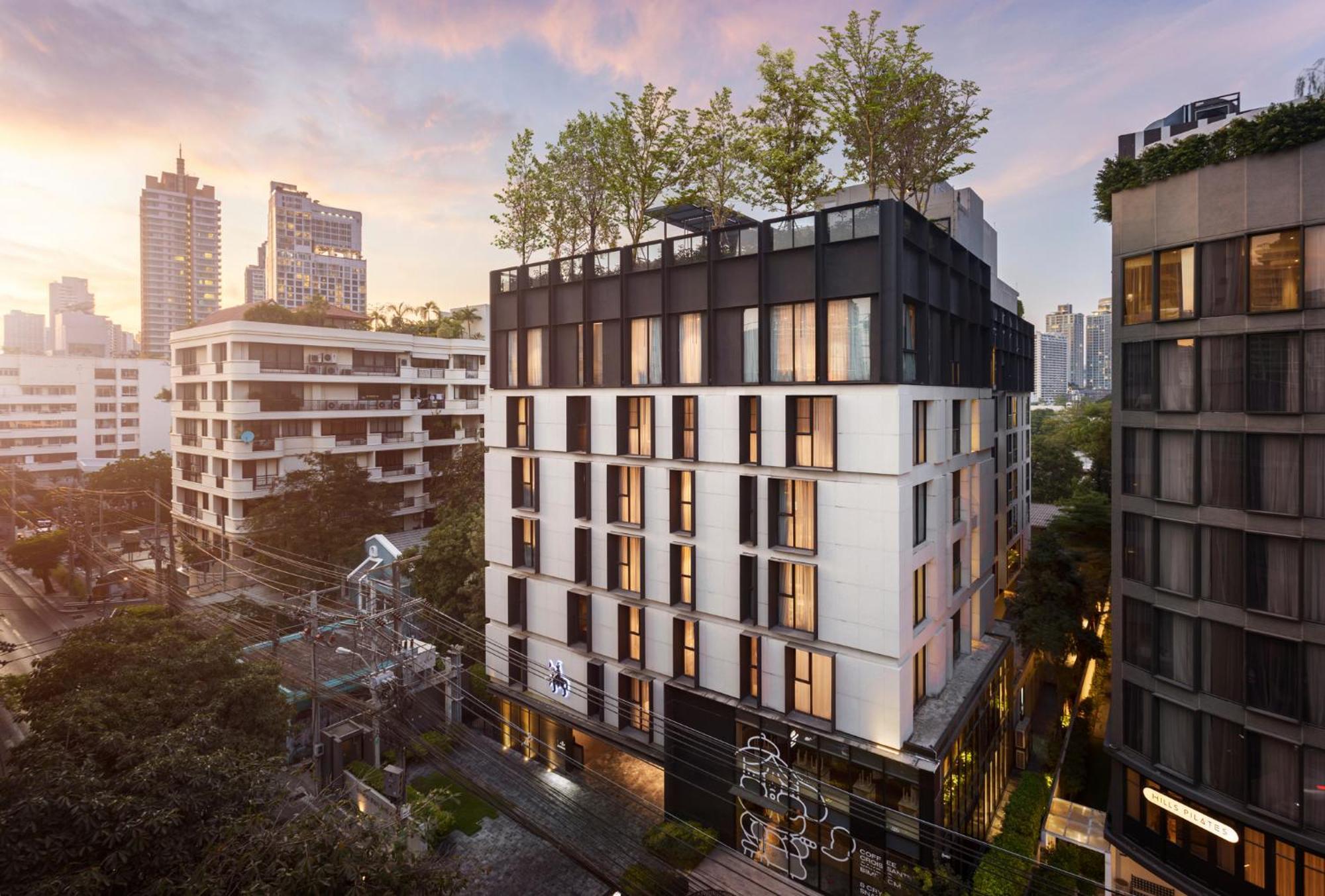 Walton Suites Sukhumvit Bangkok Exterior foto